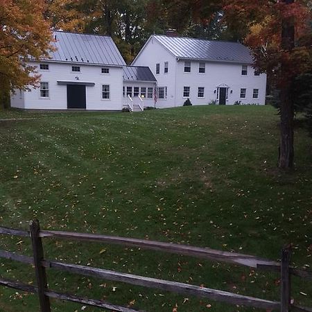 Meadowood Farm Bed and Breakfast Brattleboro Εξωτερικό φωτογραφία