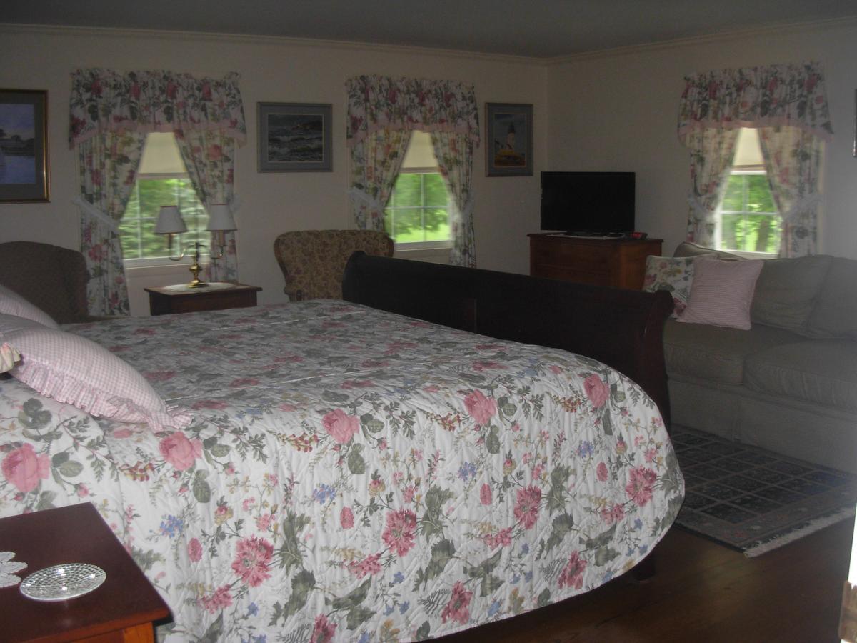 Meadowood Farm Bed and Breakfast Brattleboro Εξωτερικό φωτογραφία